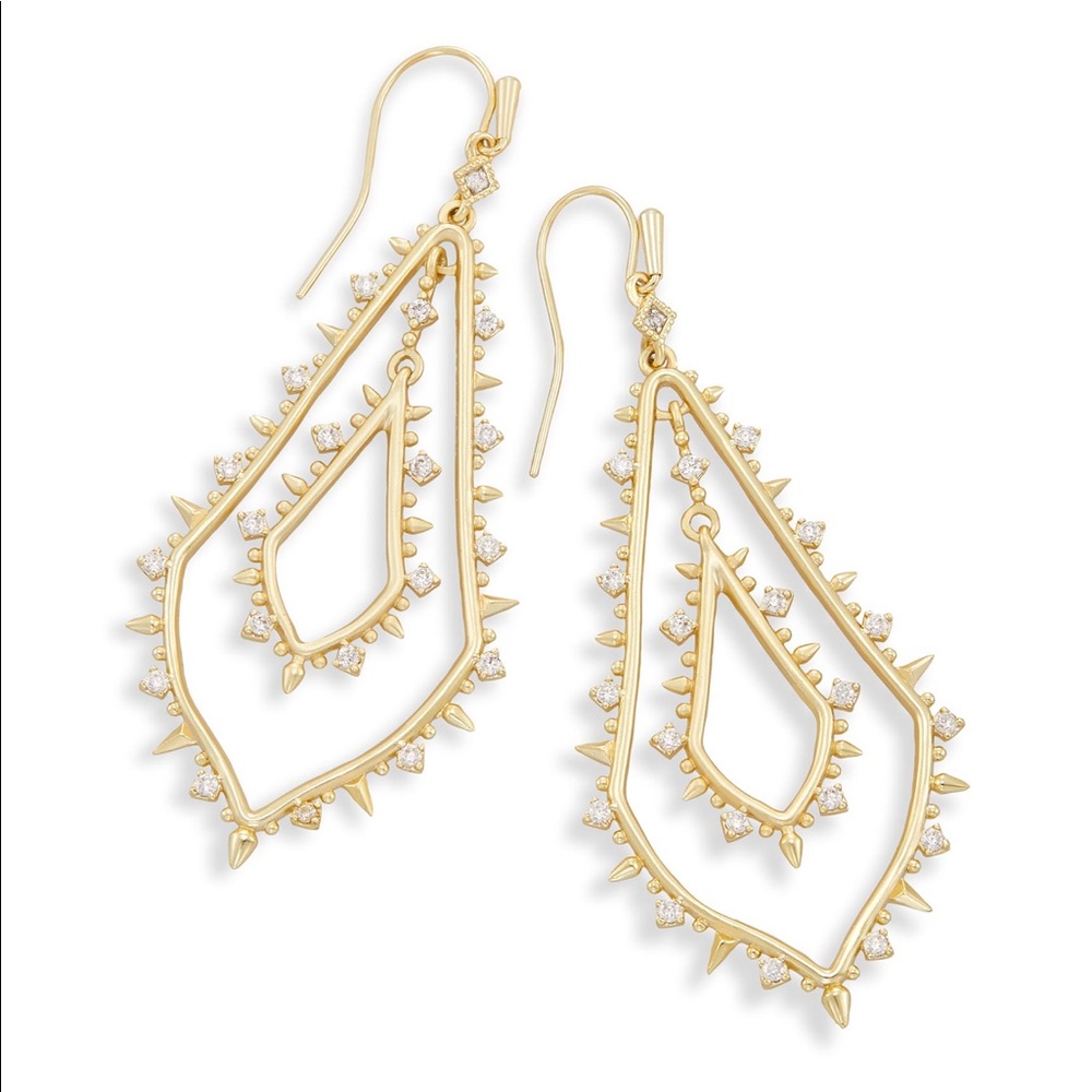 Alice drop earrings in gold